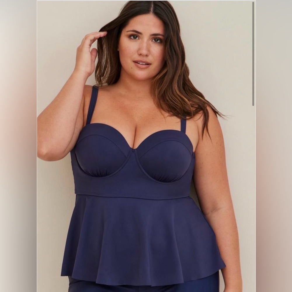 🌷Torrid 3-DD Navy Blue Women's Swim Top